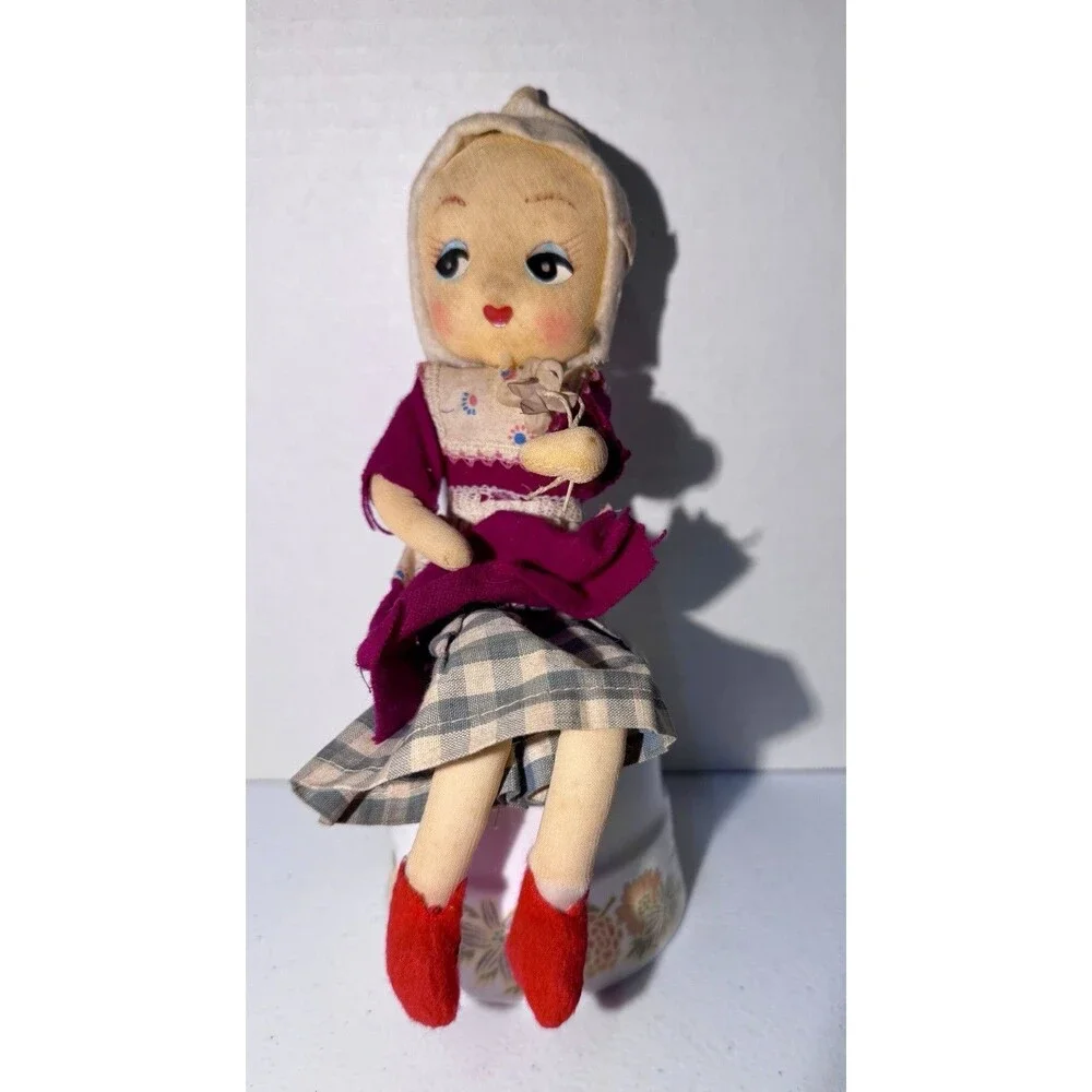 Vintage Dutch Girl Big Eyes Stocknette Pixie Doll Made In Japan